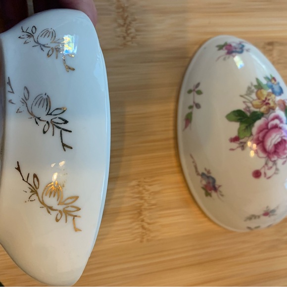 Porcelain Egg trinket box - Picture 6 of 10